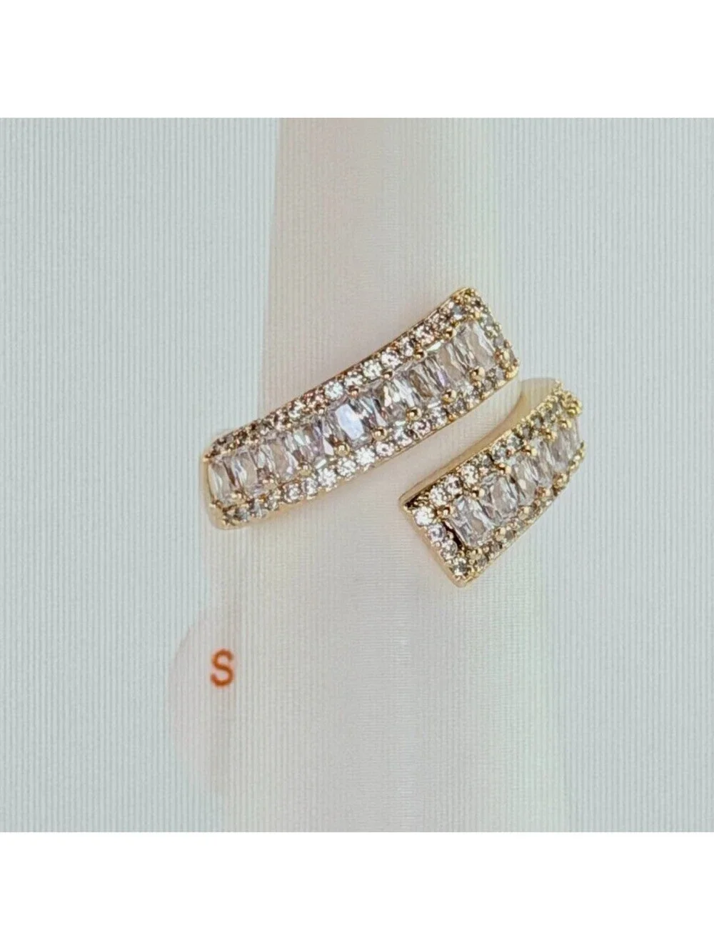 Bomb Party April Ring Sz 6 
